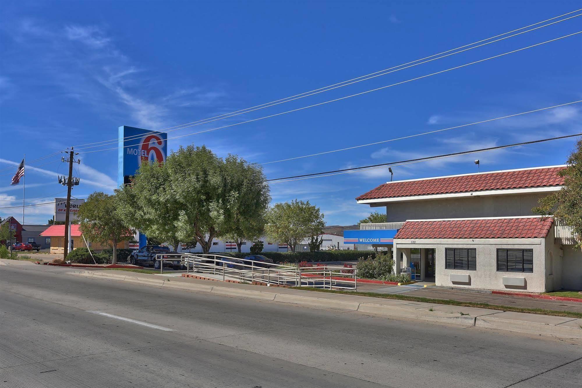 Motel 6-Kingman, Az - Route 66 East מראה חיצוני תמונה